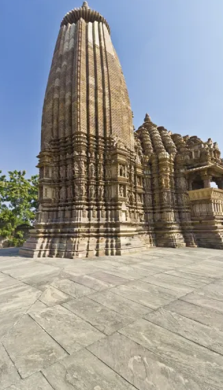 Vamana Temple, Chhatarpur, Madhya Pradesh - Vushii.com